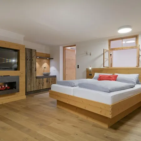 Gasthuis Dreimaederlhaus - Vegetarische Boutique Füssen