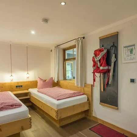 Dreimaederlhaus - Vegetarische Boutique 3*