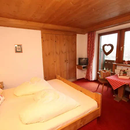 Dreimäderlhaus - Vegetarische Boutique 4*