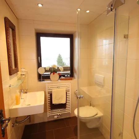 Dreimäderlhaus - Vegetarische Boutique 4*