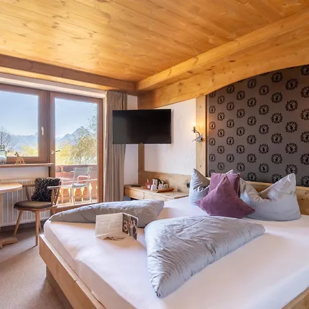 Gasthof Dreimäderlhaus - Vegetarische Boutique 4*