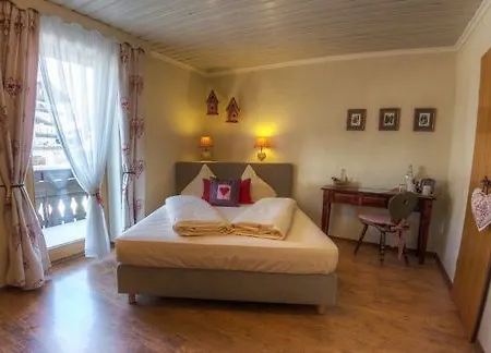 Dreimaederlhaus - Vegetarische Boutique Maison d'hôtes Füssen