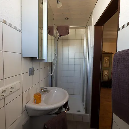 Dreimaederlhaus - Vegetarische Boutique Гостьовий будинок 4*