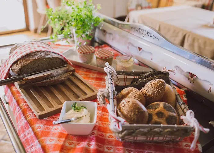 Gasthuis Dreimaederlhaus - Vegetarische Boutique 4*